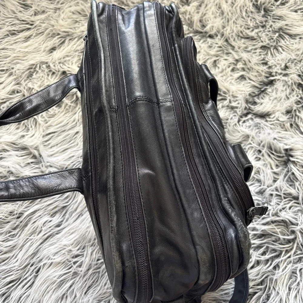 Tumi Leather Laptop Brief Messenger Bag Safeport Protection System VTG 18x15x4-8